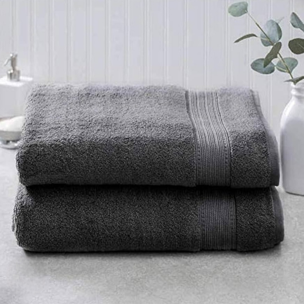 Charisma 2 Gray Large Bath Towels Pre-owned length is approximately 53" long